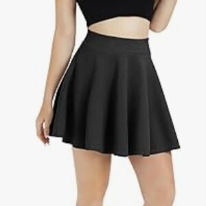 Chic Black Mini Skater Skirt